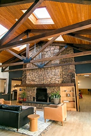 LOGE Wolf Creek