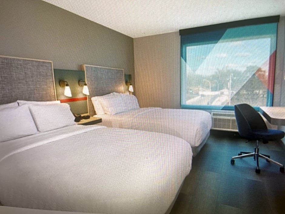 avid hotels - Detroit - Warren By IHG