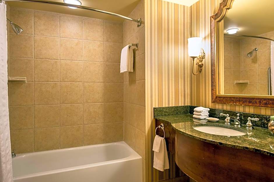 Renaissance Tulsa Hotel & Convention Center
