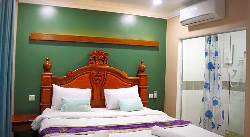 Neakru Guesthouse and Restaurant