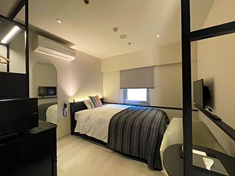 Designer Twin Studio with Mini-Kitchen