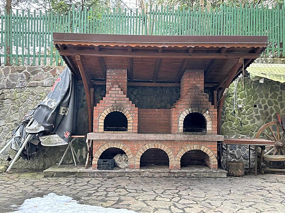 Casa Dunarea by Genco