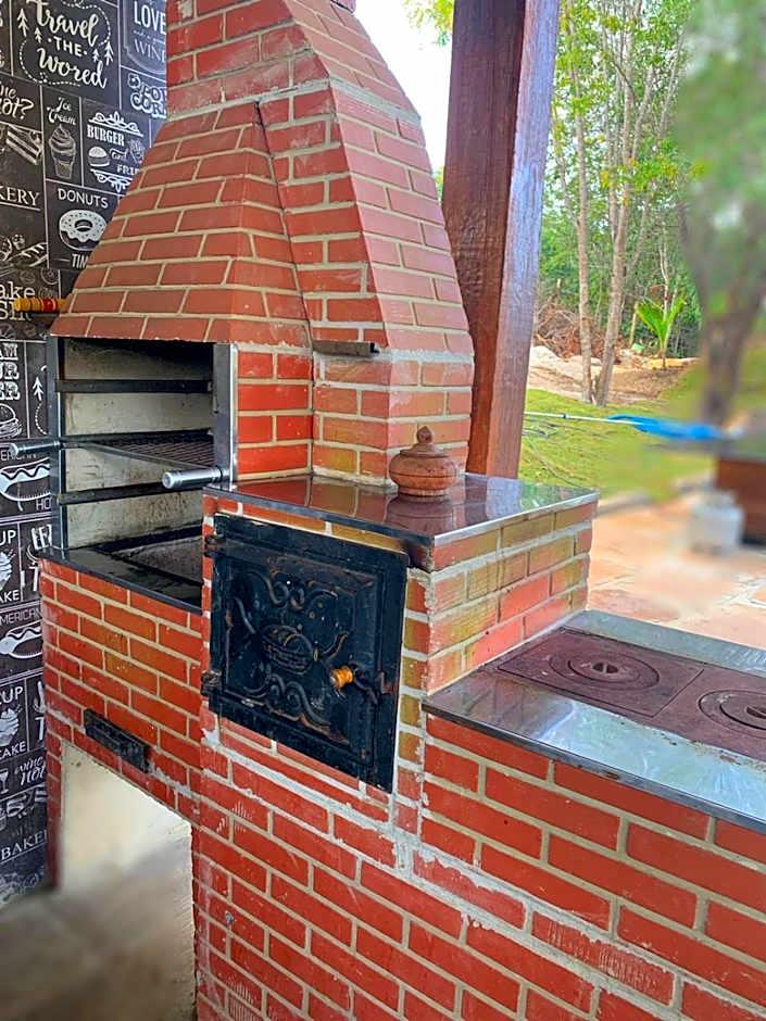 Chalé defronte Lagoa na Serra do Cipó próximo a Cachoeira Grande, Cachoeira do Pedrão e Cachoeira Véu da Noiva