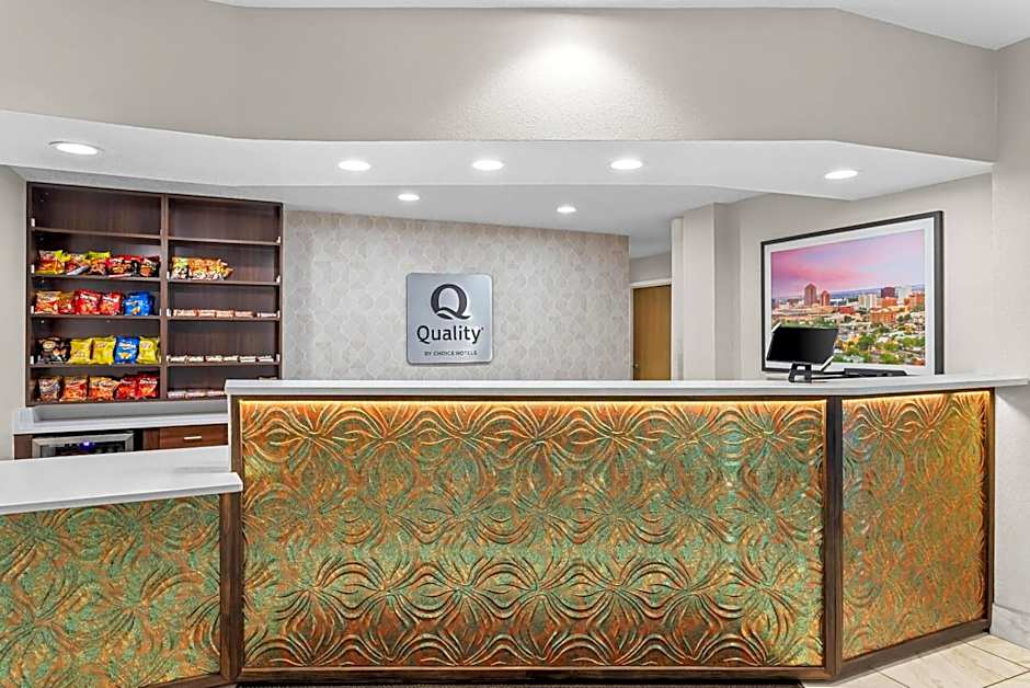 Quality Inn & Suites Sunport Airport Albuquerque