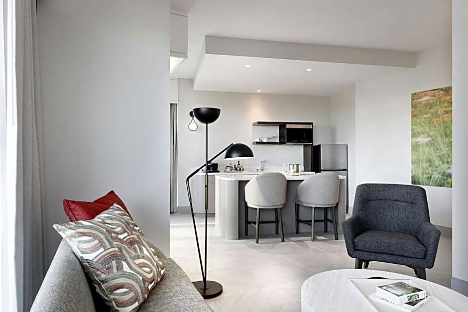 HALL Park Hotel, Autograph Collection