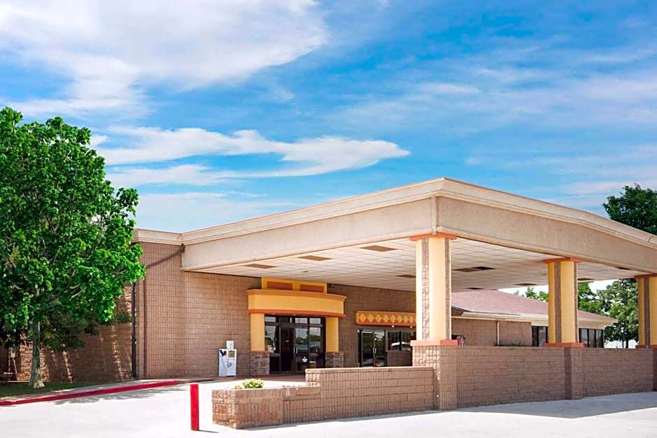 Travelodge by Wyndham Enid