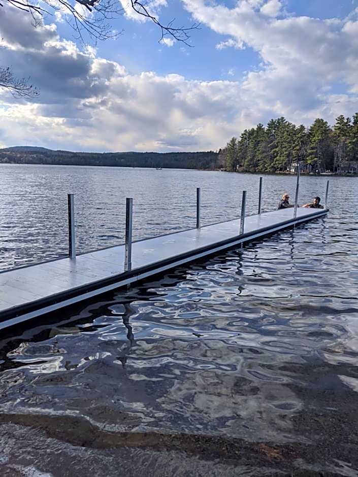 Lake Shore Farm Inn