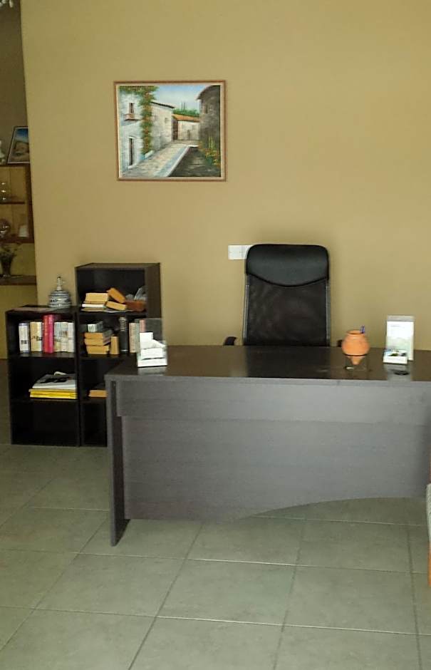 Angela Holiday Apartments