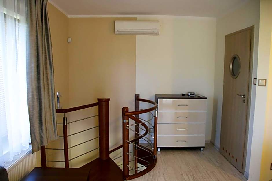 Willa Laura Rowy - Apartamenty nad morzem