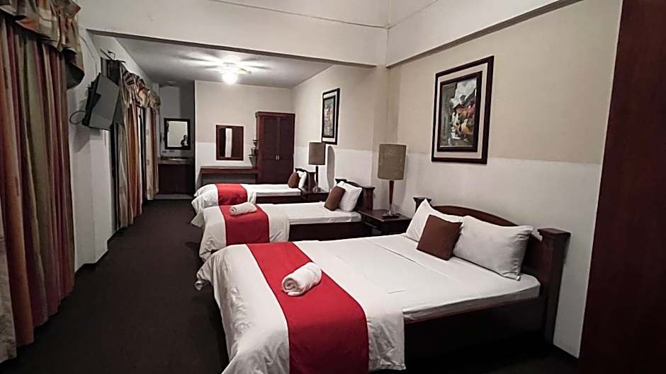 Hotel Amón Real