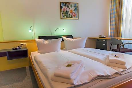 Double or Twin Room - Parking Included