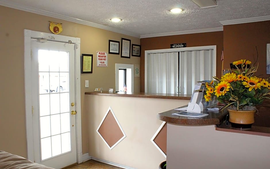 Savannah Motel