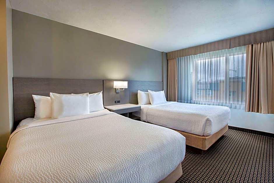 Days Inn & Suites by Wyndham Moncton
