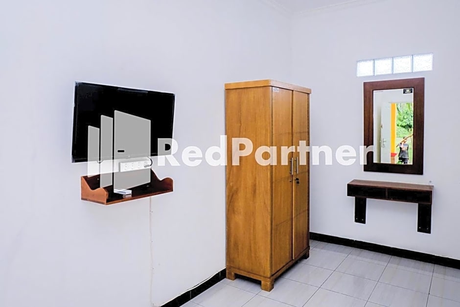 Villa Ikhbar Ciletuh RedPartner