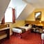 Roydon Marina Village Hotel