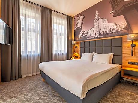 Standard Apartment with One Double Bed