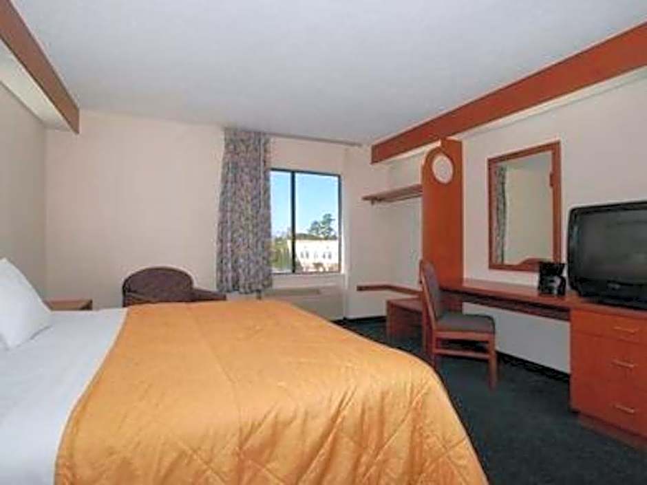 Baymont by Wyndham Mooresville