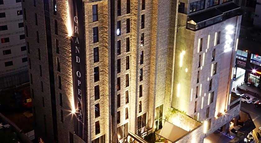 JS Boutique Hotel