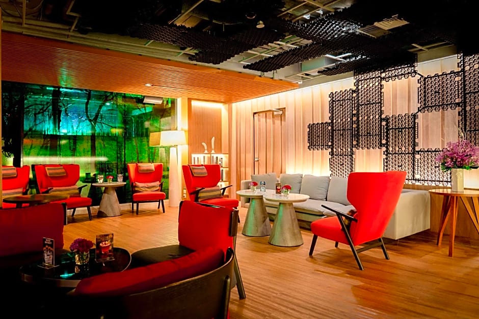 Park Plaza Bangkok Soi 18