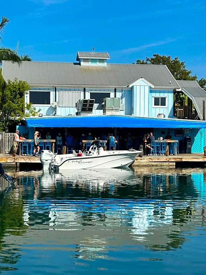 Aqua Lodges At Hurricane Hole Marina