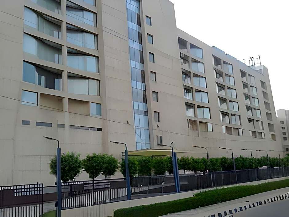 Savoy Suites Manesar