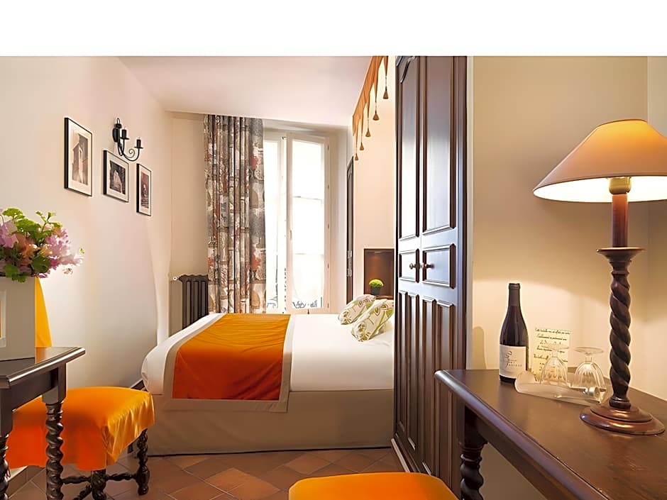 Castex Hotel