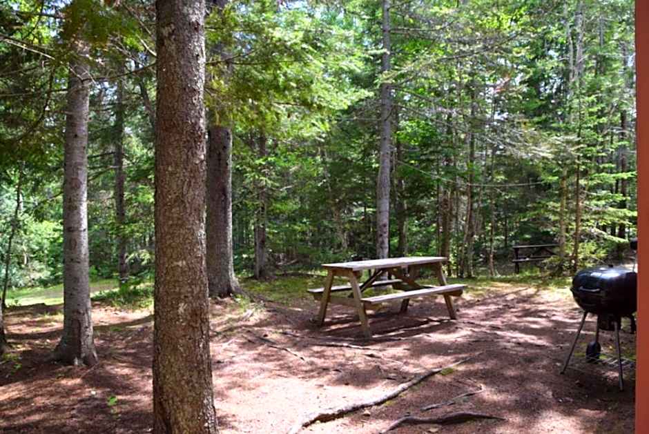 Forest & Lake PEI Cottages