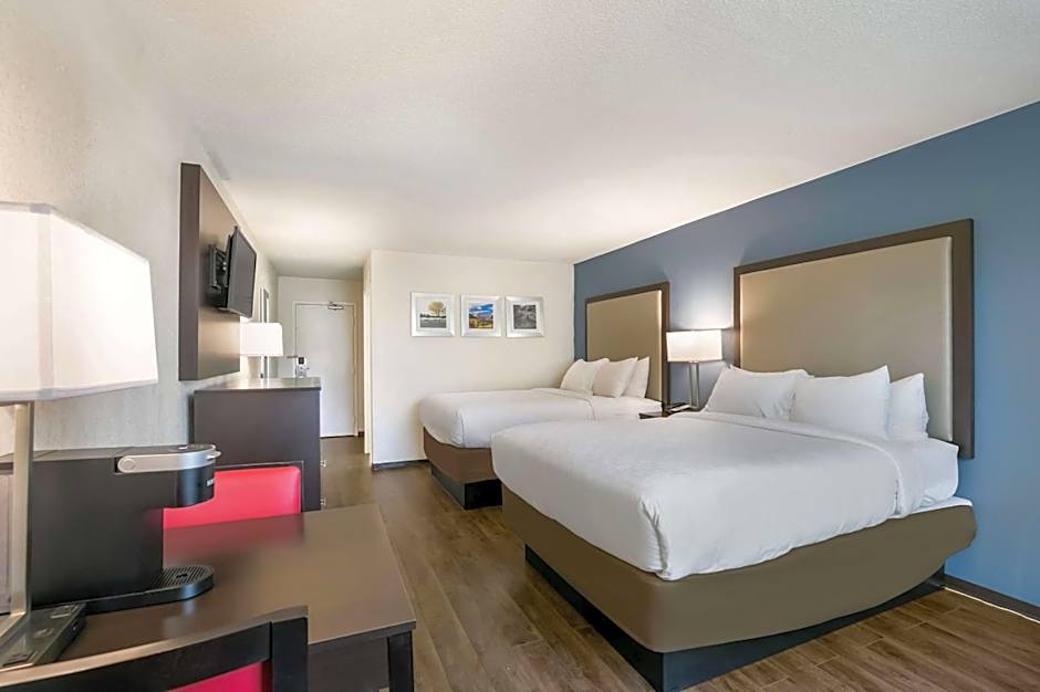 Clarion Hotel Conference Center
