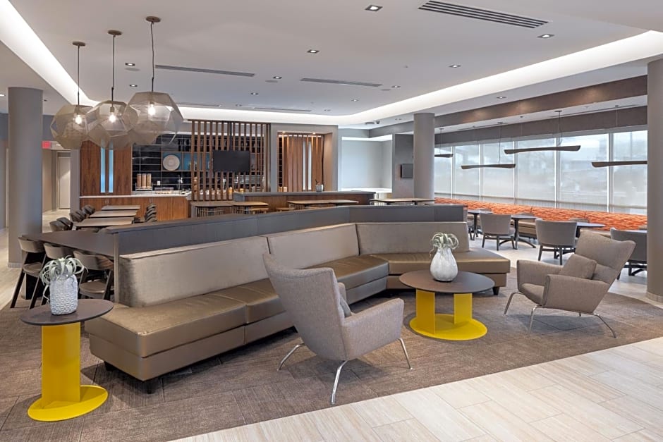 SpringHill Suites by Marriott Tucson at The Bridges