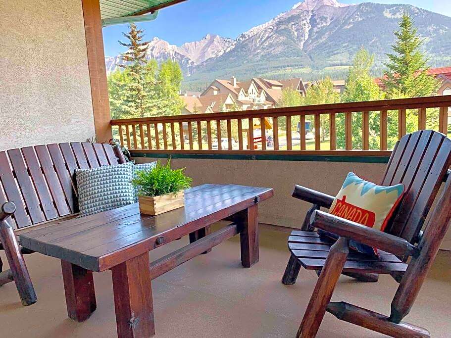 Mountain Modern Hideaway