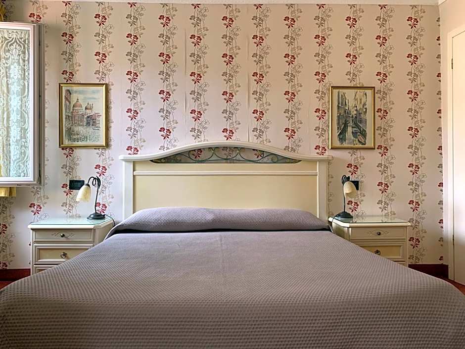 AL CAMPANIEL BED AND BREAKFAST