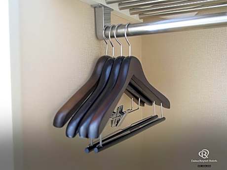 Superior Twin Room, Non Smoking (2 Large Twin Beds)