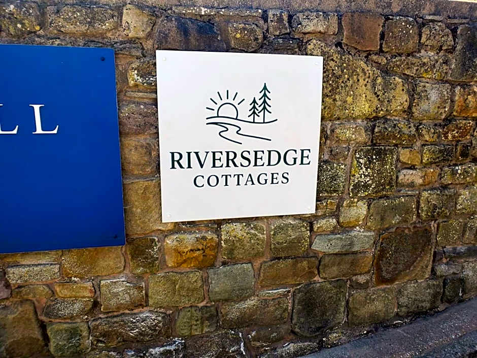 The Golden Ball Cottages