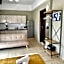 La Scala family apartments