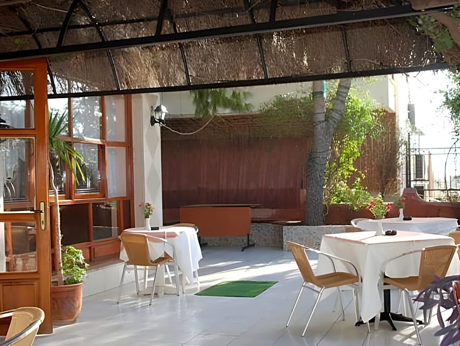 Sherwood Premio Hotel