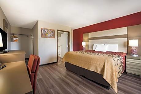 King Room - Accessible/Non-Smoking