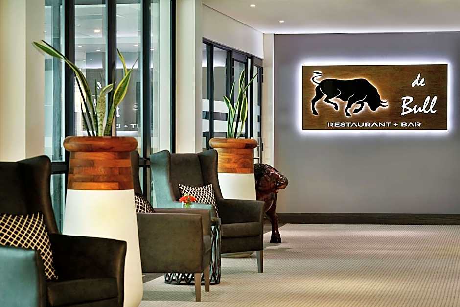 Legend Hotel Lagos Airport, Curio Collection By Hilton