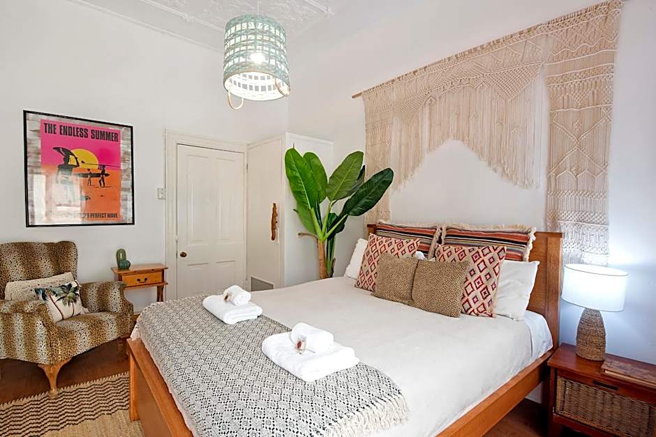 Manly Waves Studios & Apartments