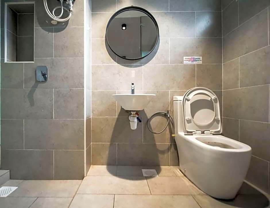 Cube 8teens Boutique Suite by Nest Home