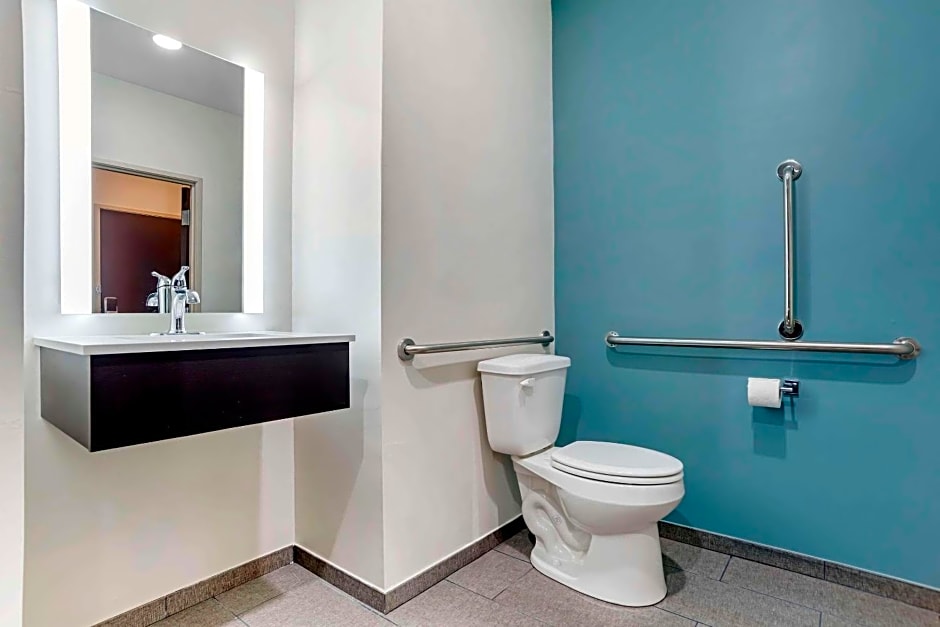 Sleep Inn & Suites