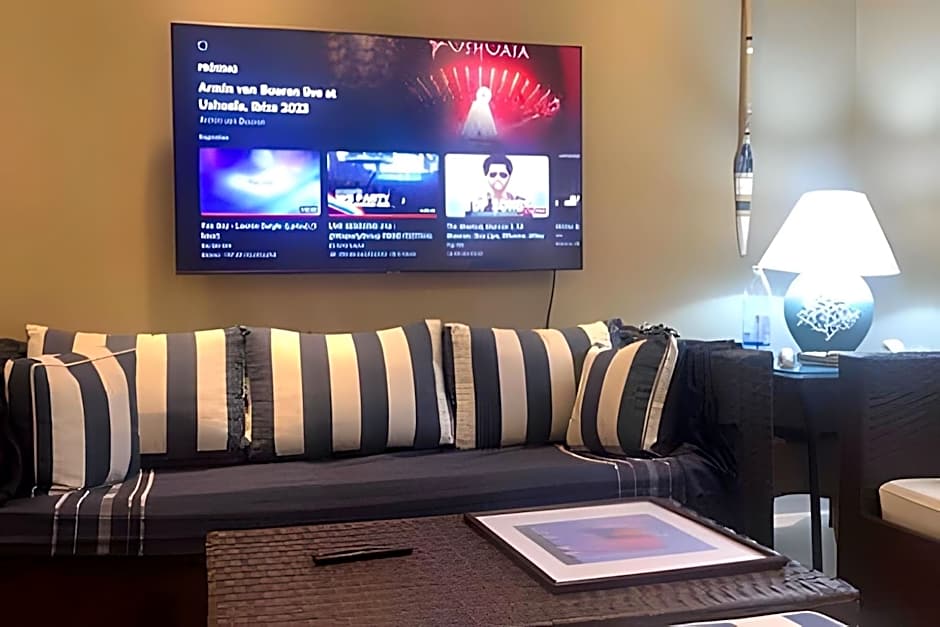 Beira mar alto padrão!