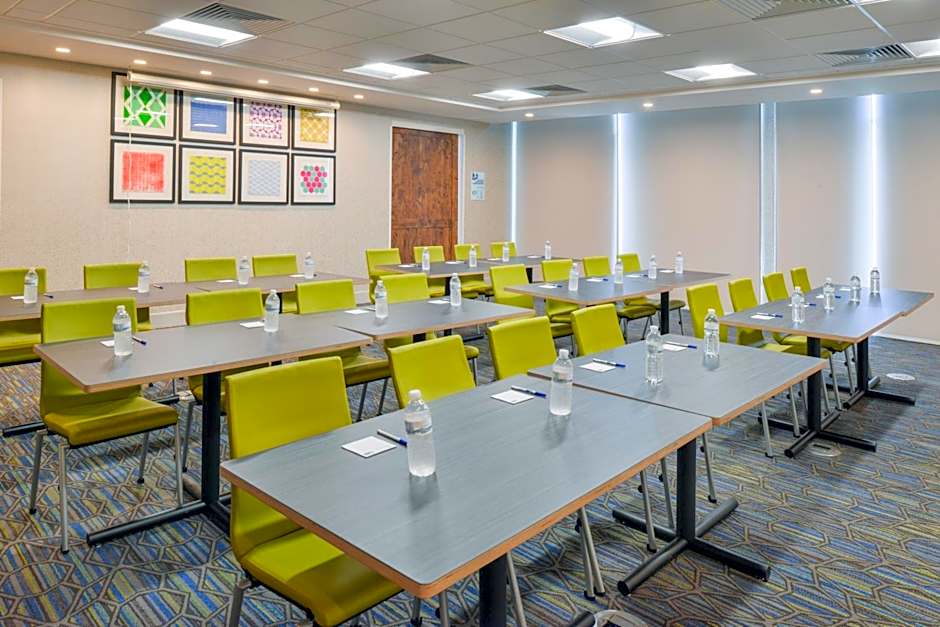Holiday Inn Express & Suites - Chadron By IHG