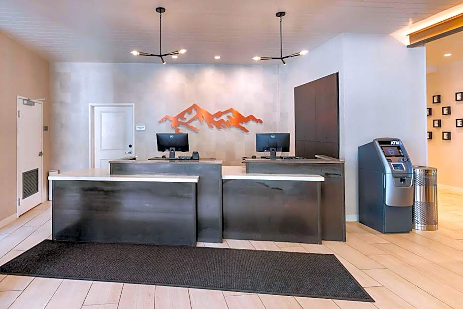 Cambria Hotel Copper Mountain