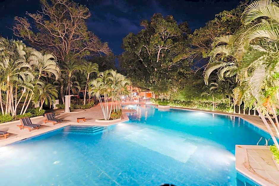 Papagayo Golden Palms Beachfront Hotel