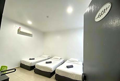 Standard Triple Room without Window