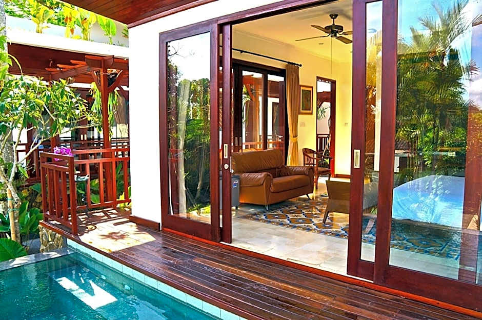 Aqua Octaviana Bali Villa