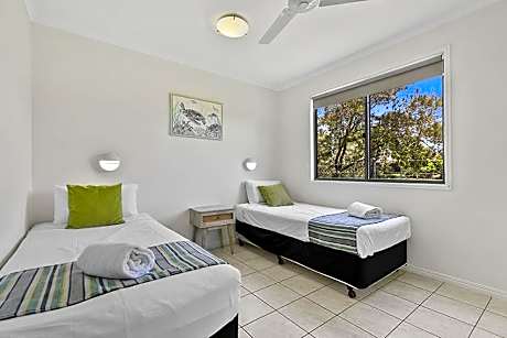 Superior Three-Bedroom Cabin