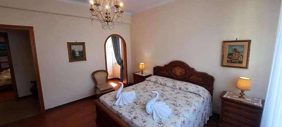 Hotel Dora