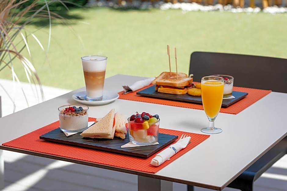 THB Ocean Beach-Adults Only
