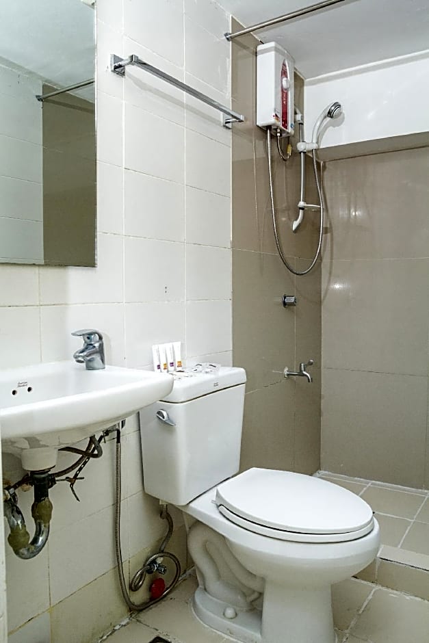 OYO 133 Jazzy James Country Hotel II